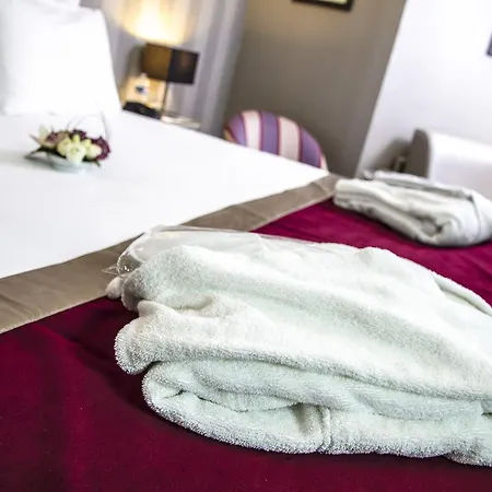 Concordia Centre Gare Hotel 4*